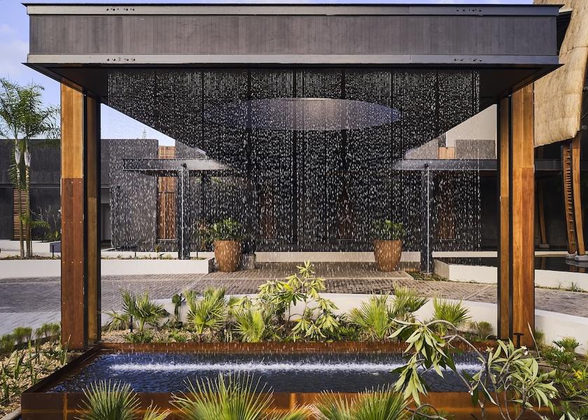 MU Grand Bay Entrance