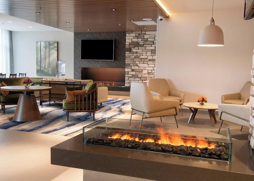 Alberta Edmonton International Airport Lobby