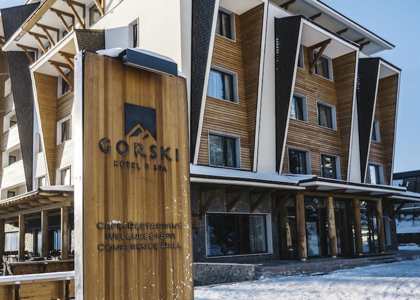 Raska Exterior Detail