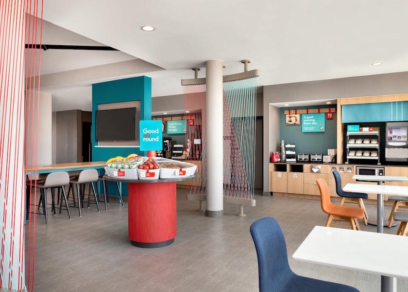 Michigan Zeeland Breakfast Area