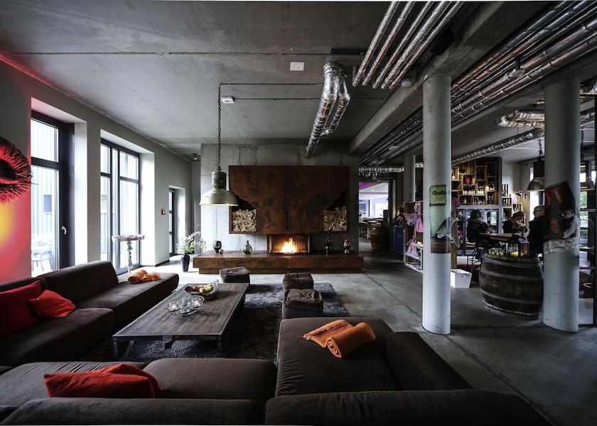 Schleswig-Holstein Neumuenster Lobby sitting area