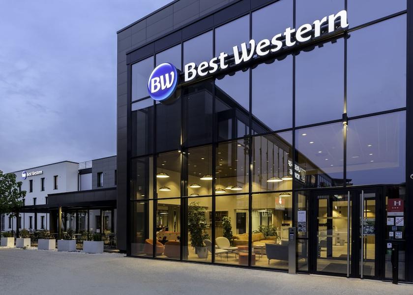 Front of property - evening/night