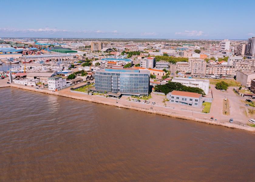 Sofala Beira Front of property