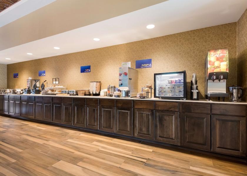 Texas Bandera Breakfast Area
