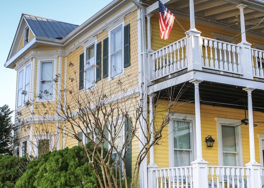Florida Apalachicola Front of property