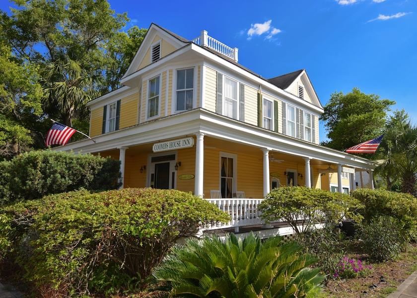 Florida Apalachicola Property grounds