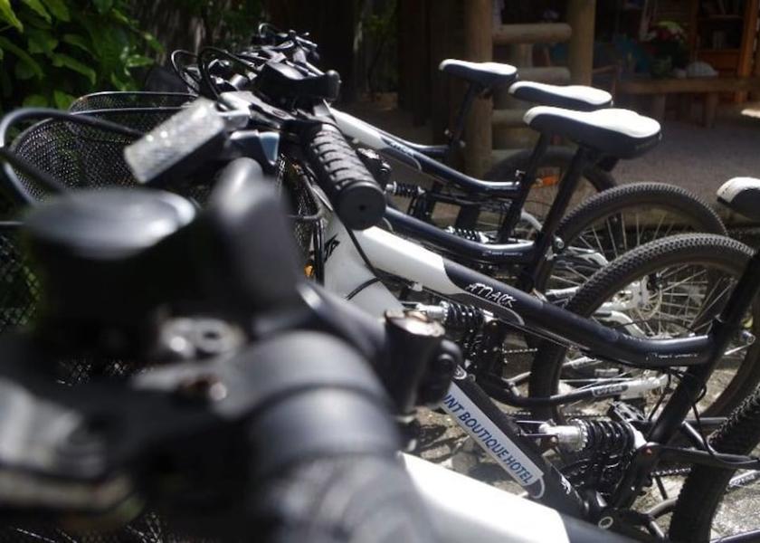  Grand-Baie Bicycling