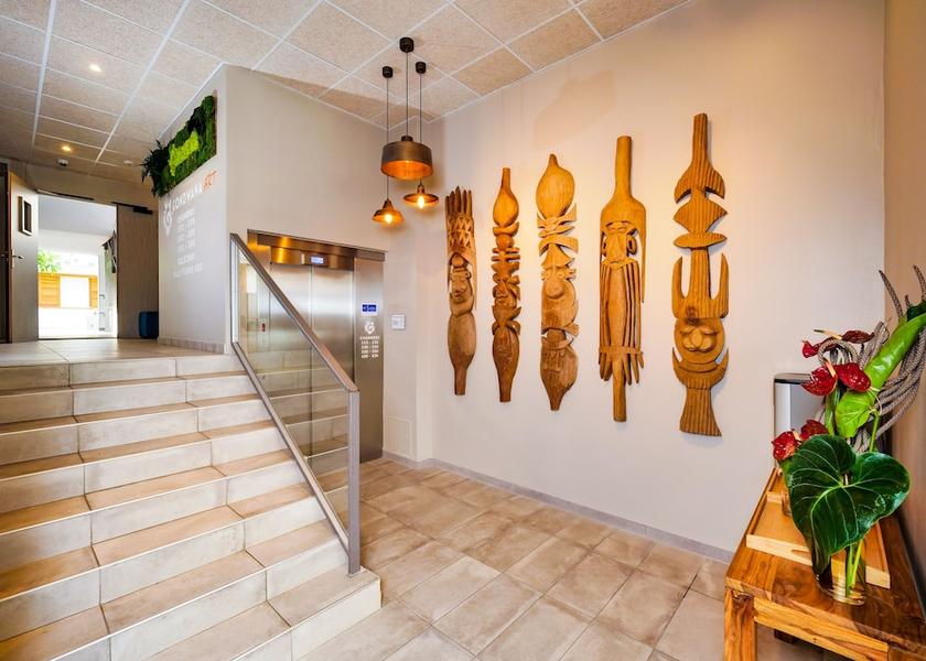  Noumea Lobby