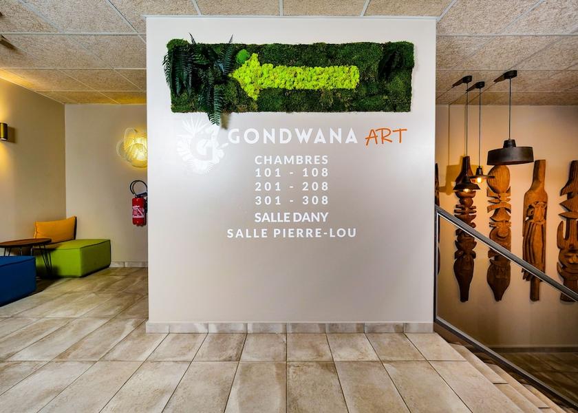  Noumea Lobby