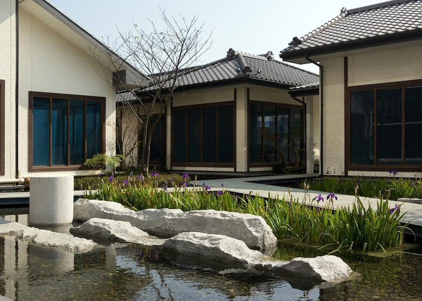  Taoyuan City Courtyard