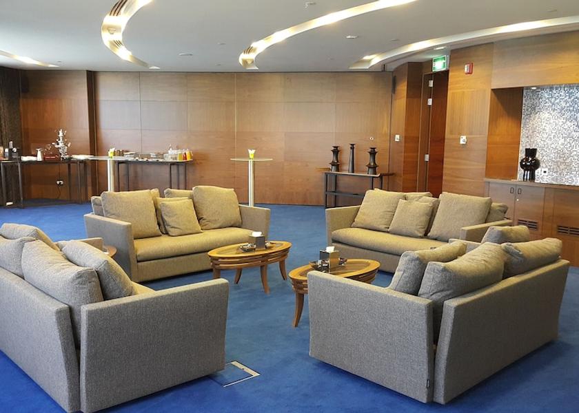  Salmiyah Meeting Room