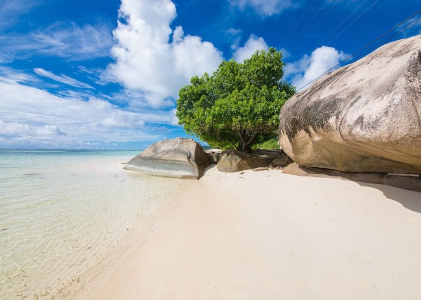  Mahé Island Beach