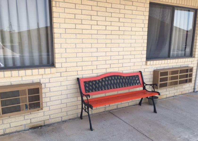 Texas Hebbronville Facade