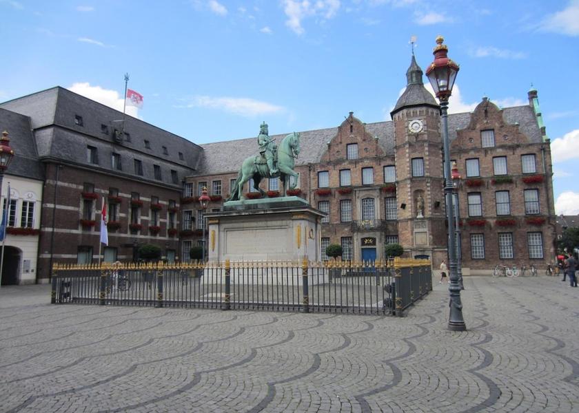 North Rhine-Westphalia Düsseldorf Exterior Detail