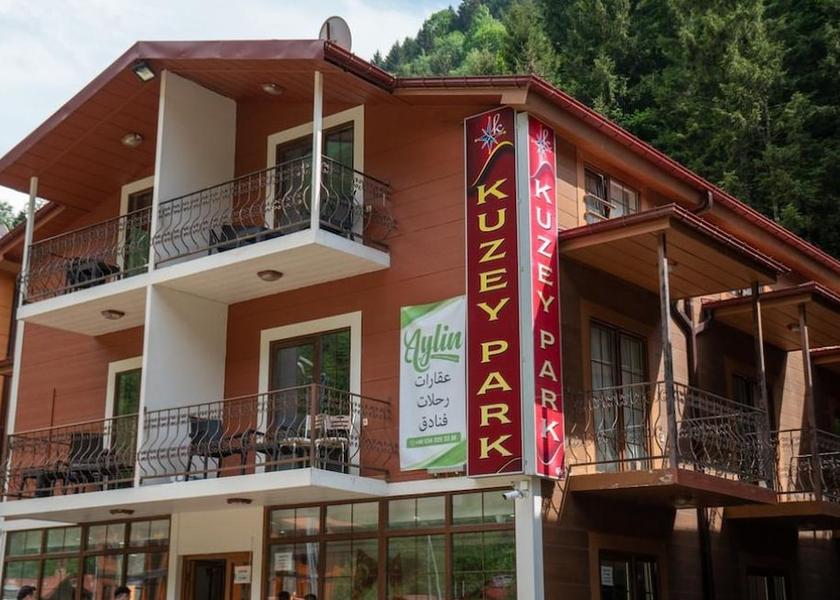 Trabzon Çaykara Facade