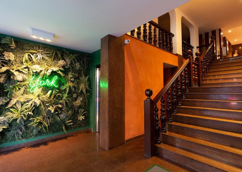 Rio de Janeiro State Petrópolis Property entrance