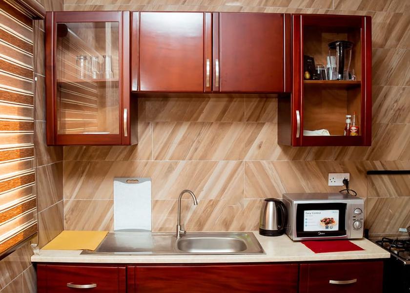  Accra Kitchen