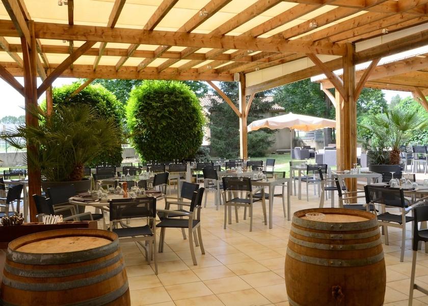 Auvergne-Rhone-Alpes Anse Terrace
