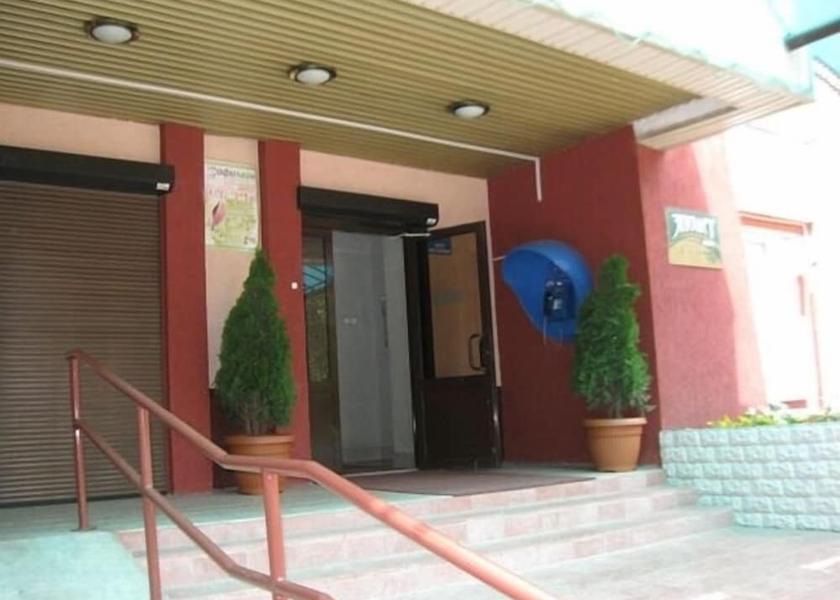  Minsk Entrance