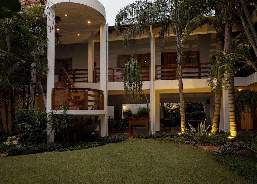  Asuncion Interior Entrance