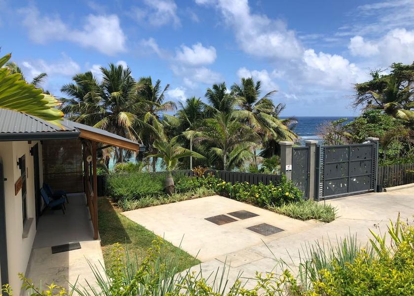  Mahé Island Reception