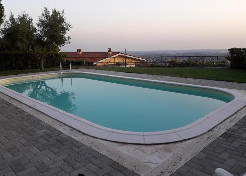 Lazio Ariccia Exterior Detail