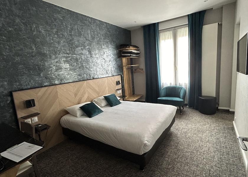 Grand Est Troyes Room