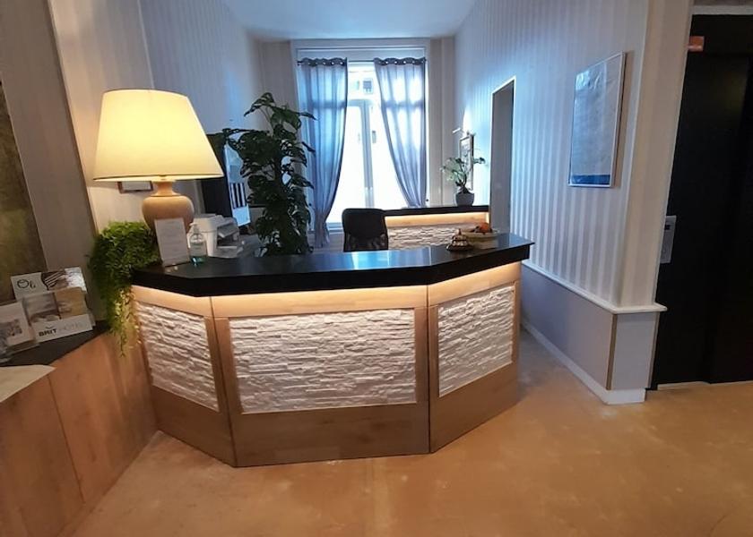 Grand Est Troyes Reception