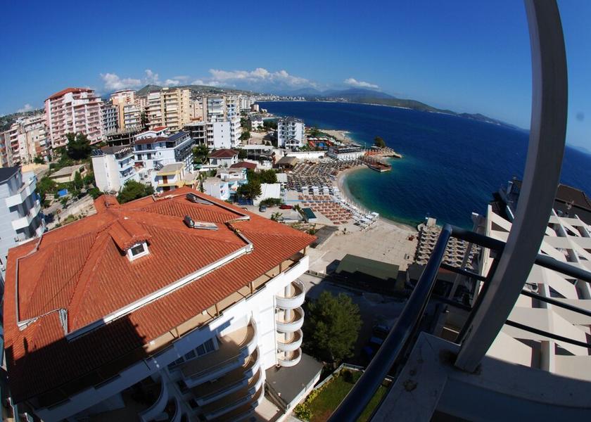  Sarande Exterior Detail