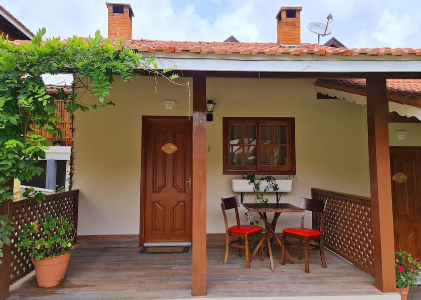 Central Java Solo Room