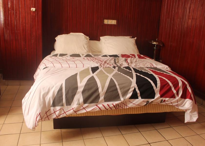  Yaounde Room