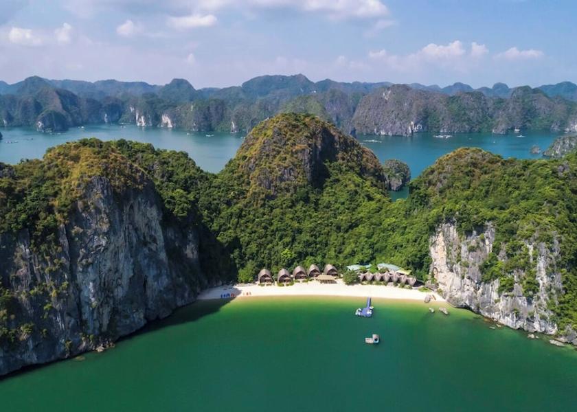 Quang Ninh Province Ha Long Beach