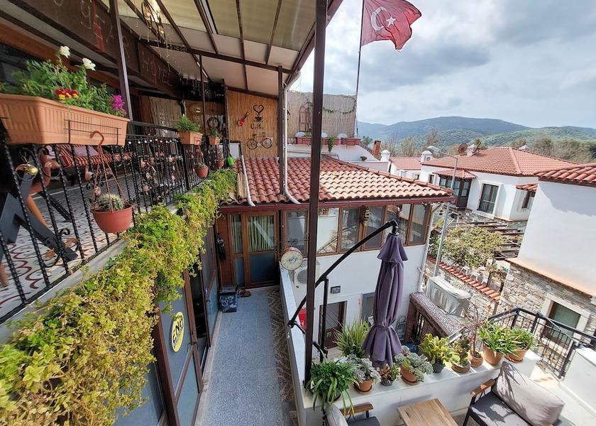 Izmir Selçuk Front of property