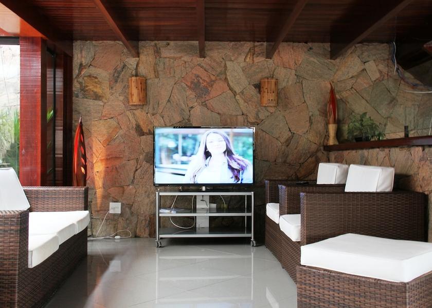 Rio de Janeiro (state) Buzios Reception