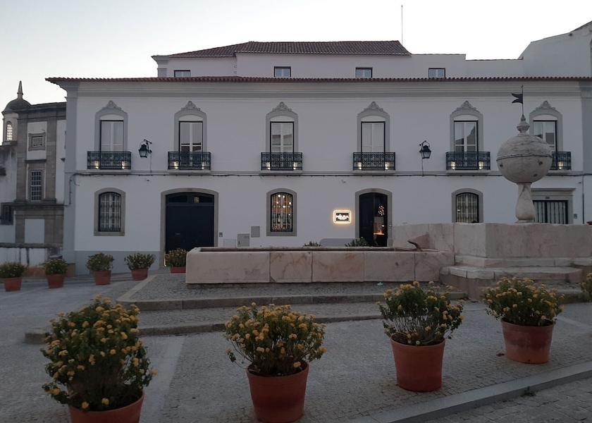 Évora Évora Facade