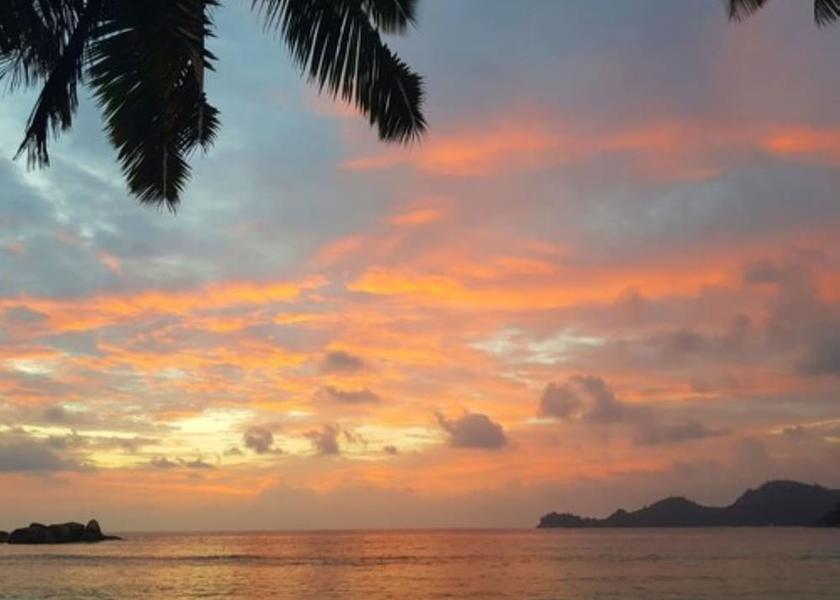  Mahé Island Beach