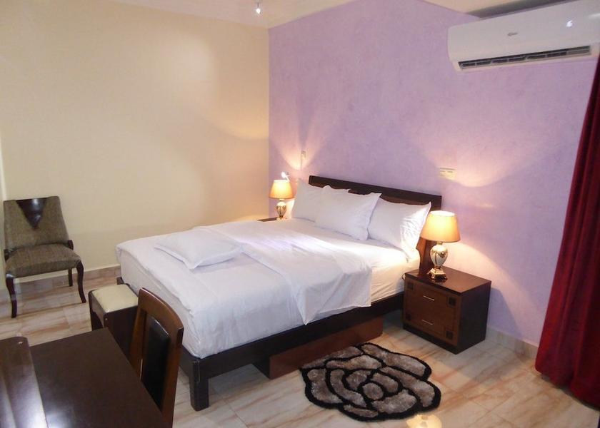  Yaounde Room