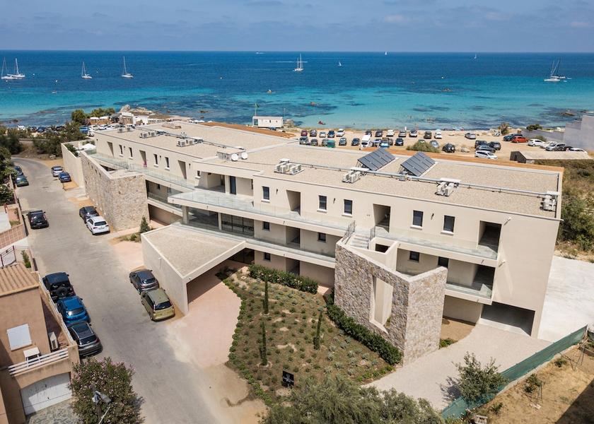 Corsica L'Ile-Rousse Exterior Detail