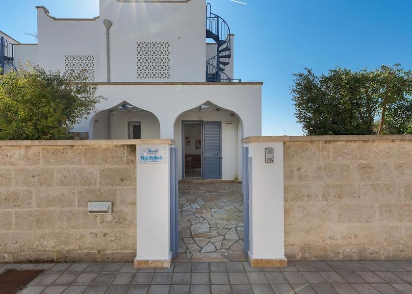 Puglia Nardo Entrance