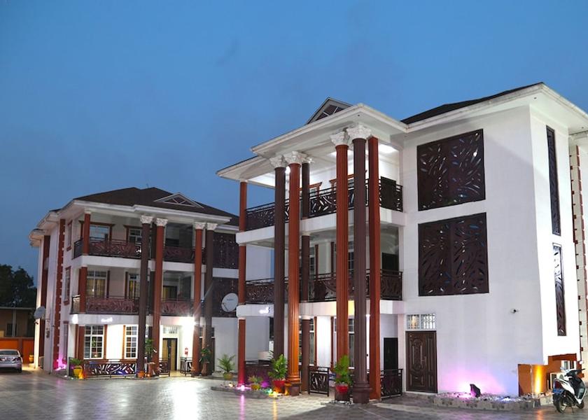  Kumasi Exterior Detail