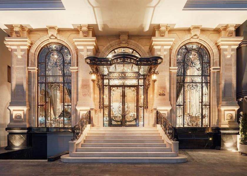 Quang Ninh Halong Entrance