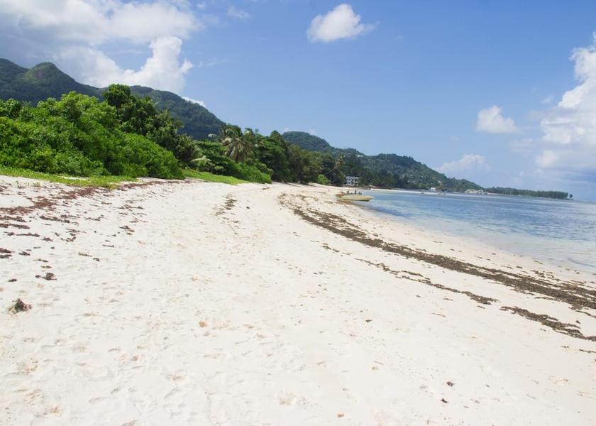  Mahe Island Beach