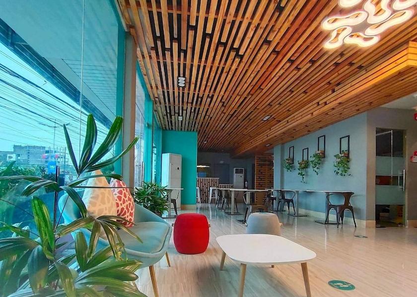Central Visayas Lapu-Lapu Lobby sitting area