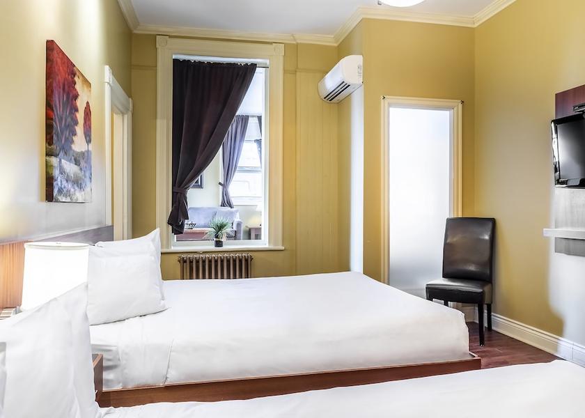 Quebec Québec City Room