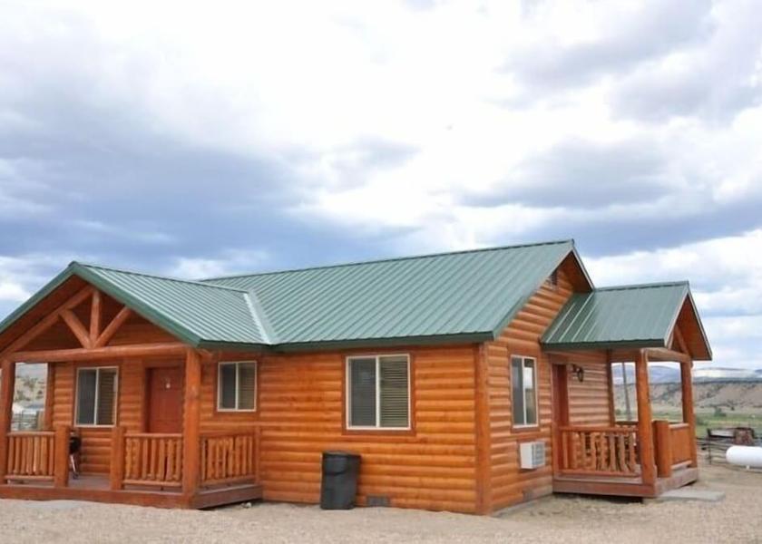Utah Tropic Exterior Detail