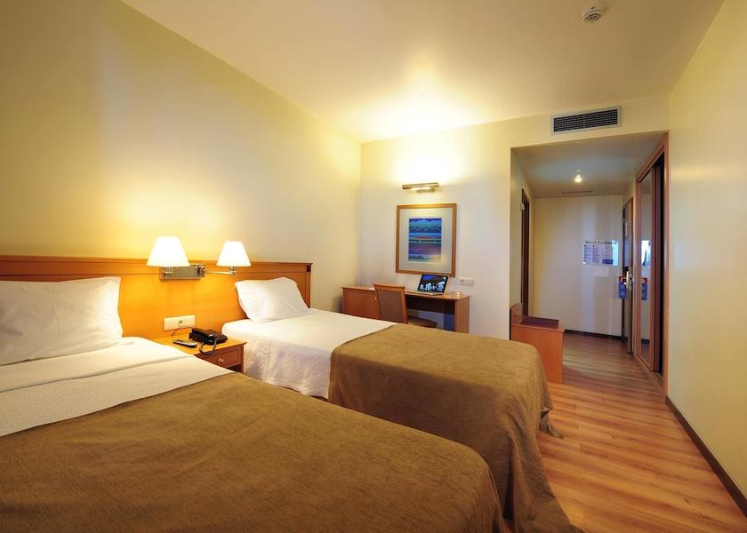 Braga Guimarães Room