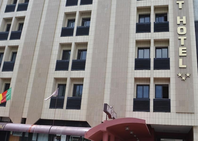  Douala Facade