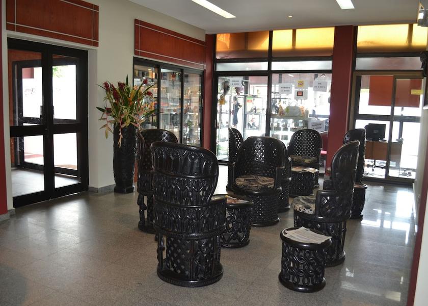  Douala Lobby