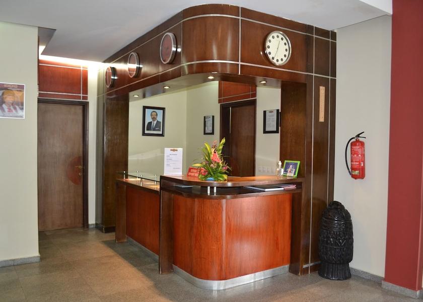  Douala Interior Entrance