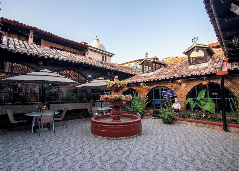 Chiapas San Cristóbal de las Casas Courtyard